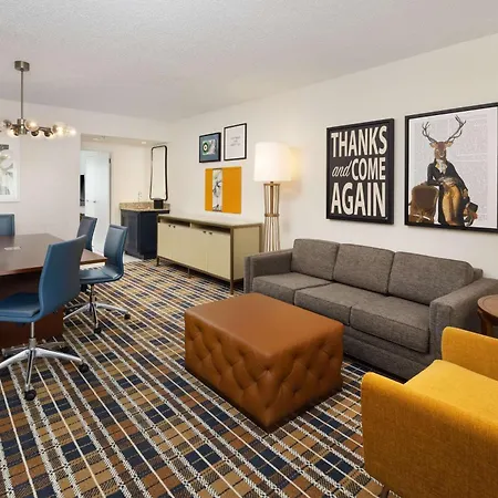 Embassy Suites By Hilton Atlanta Buckhead-3