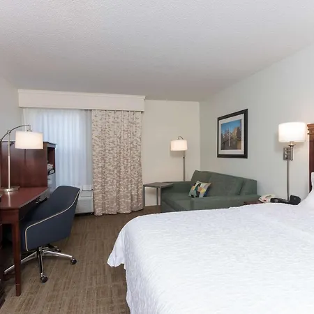 Hampton Inn East Lansing-2