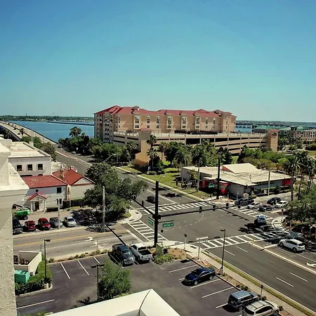 Hampton Inn & Suites Bradenton-2