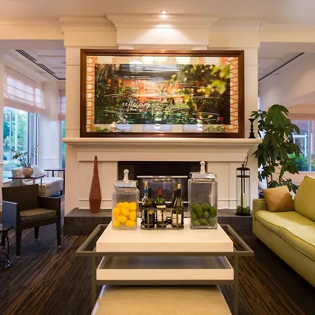Hilton Garden Inn White Marsh-2