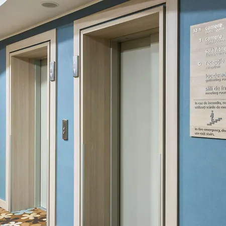 Hampton By Hilton Iasi-3