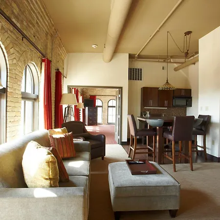 Brewhouse Inn And Suites-2