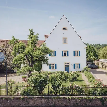 Villa Sommerach-2