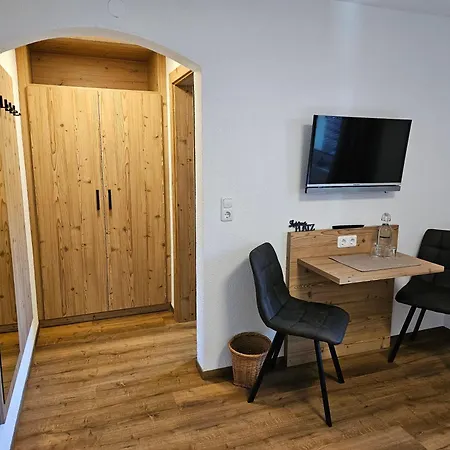 Bergkristall B&B-3