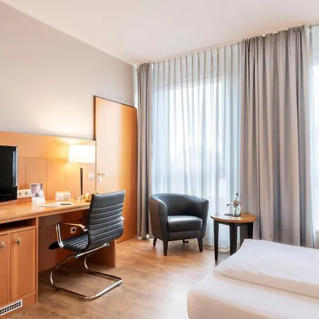 PLAZA Premium Köln-3