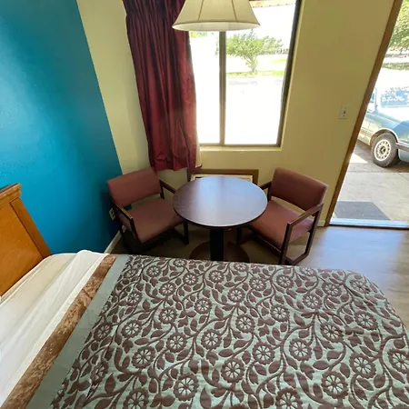 Executive Inn-3