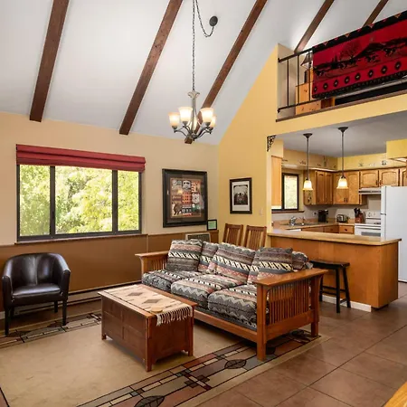 Prescott Pines Inn-2