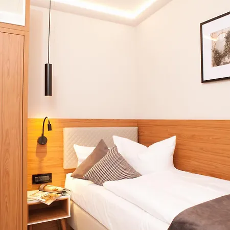 Hotel Schweriner Hof-3