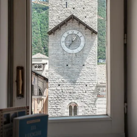 Joivy Al Duomo Guest House-3