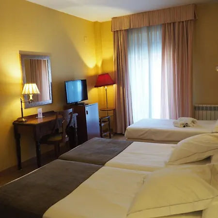 Hotel Ele Puente Romano De Salamanca-3