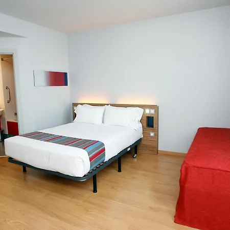 Travelodge Valencia Aeropuerto-2