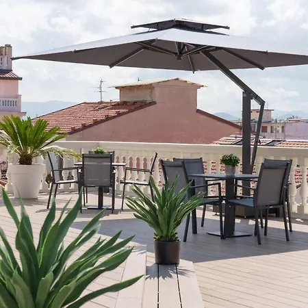 VI Suites-3