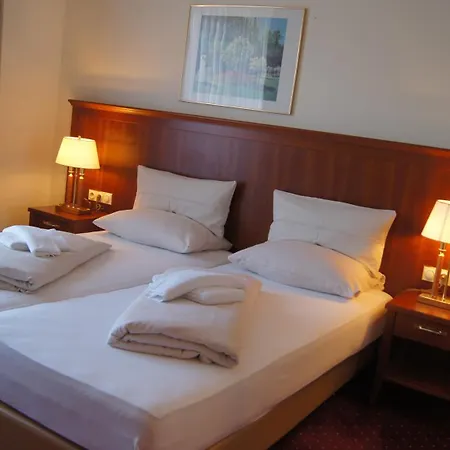 Hotel Hanseatischer Hof-2