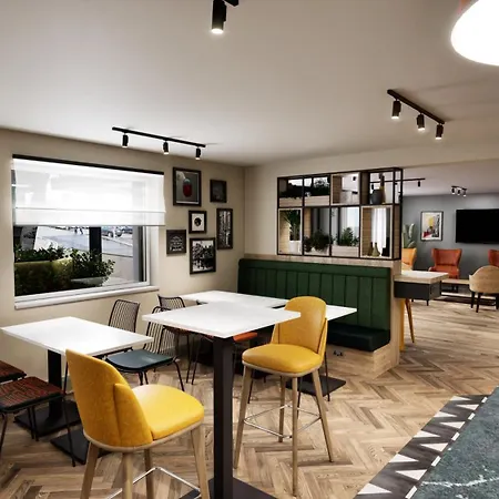 Super 8 By Wyndham Chester East-2