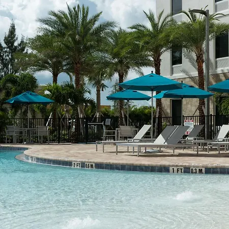 Home2 Suites By Hilton Cape Canaveral Cruise Port-3