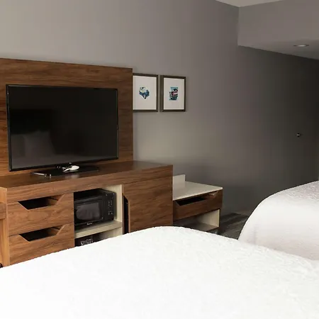 Hampton Inn And Suites Dundee-2