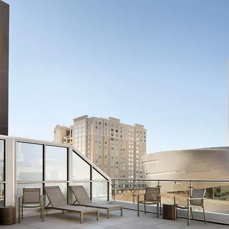 Embassy Suites By Hilton Charlotte Uptown-3