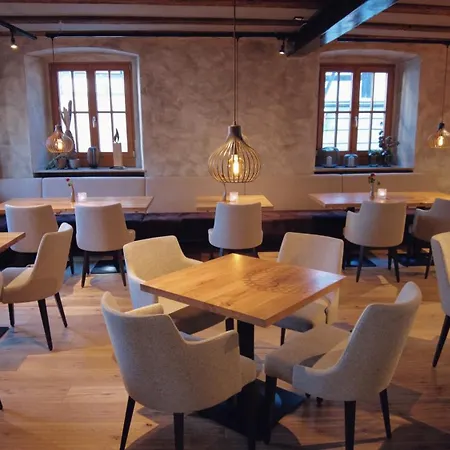 Hotel Restaurant Schwarzer Adler-2
