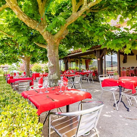 Le Relais des 5 Chateaux-2