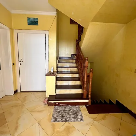 "Flora B&B "- Rooms In Privat Home Habitaciones En Una Casa Privada-2