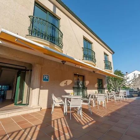 Hostal Devesas-2