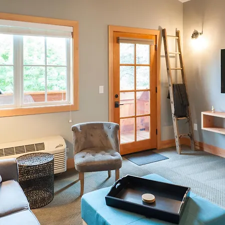 The Suites On Main-2