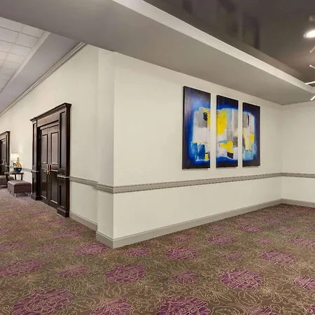 Iban Dallas Park Central Hotel, Trademark By Wyndham-2