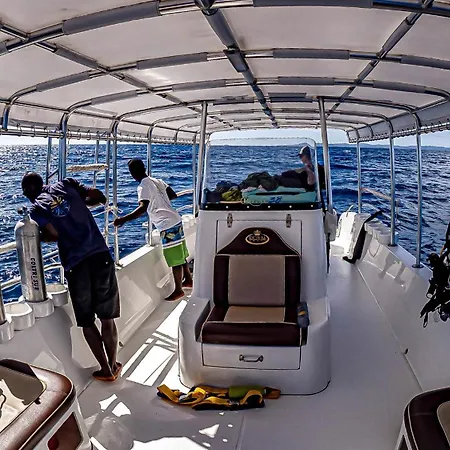 Maison Ylang Dive Center-3