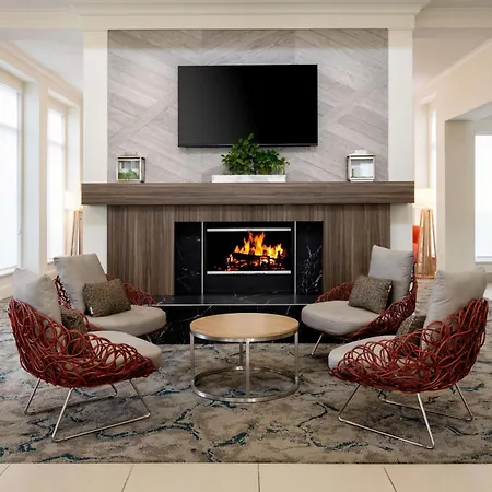 Hilton Garden Inn Roseville-3