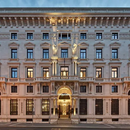 Doubletree By Hilton Trieste-3