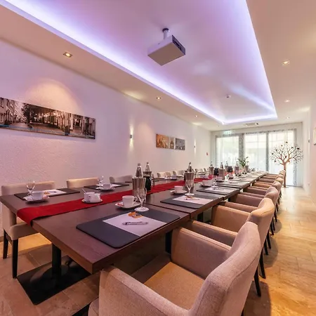 Cityclass Hotel Am Dom-3