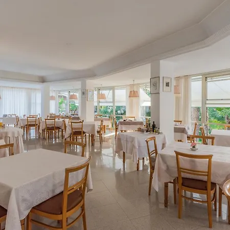 Hotel Escorial-3