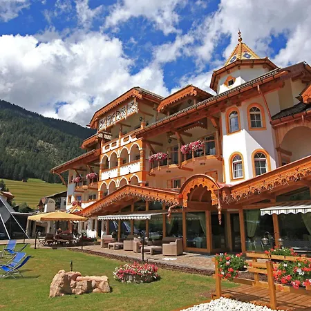 Renè Dolomites Boutique Hotel-2