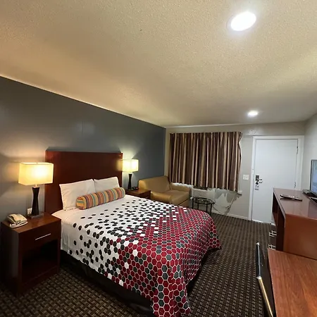 Travelers Inn Eugene University-2