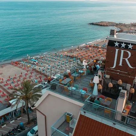Hotel Jolly Roger-3