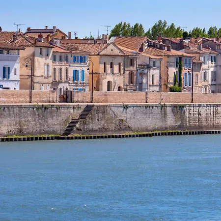 Ibis Budget Arles Sud Fourchon-3
