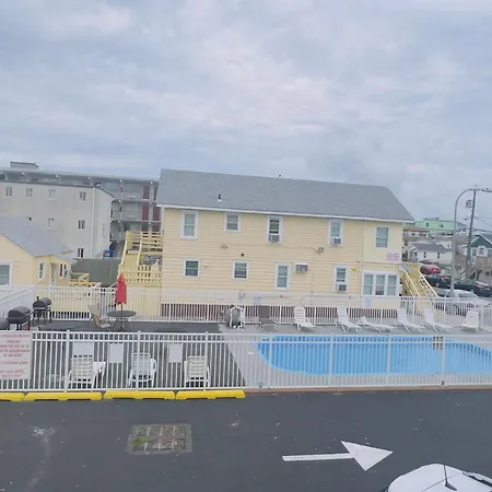 Dry Dock Motel-2