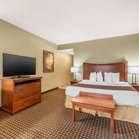 Best Western Plus Grand Island Inn And Suites-3