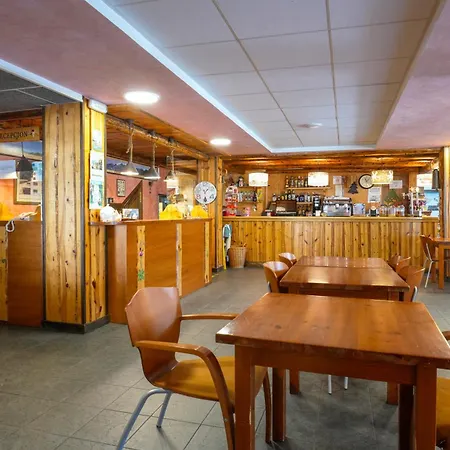 Hotel Turpí-3
