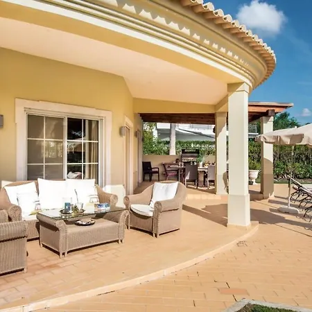 Villa Palm Golfe, Fantastic House On Vila Sol Course, Kids Pool, Aircon-3
