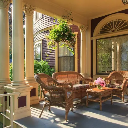 Berry Manor Inn-3