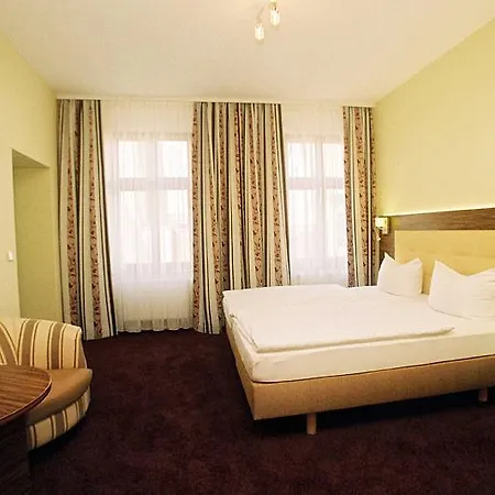 Hotel zur Insel-2