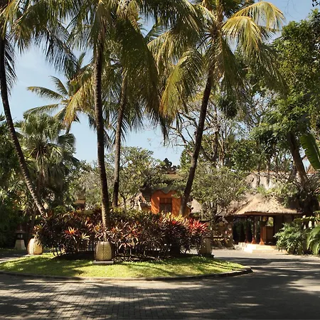 Puri Santrian Beach Resort And Spa-2