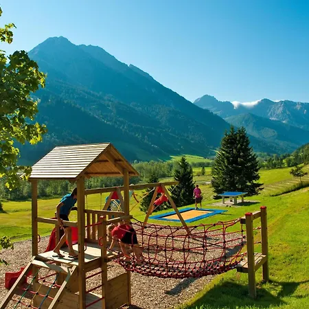 Familien- und Wellnesshotel Hanneshof-3