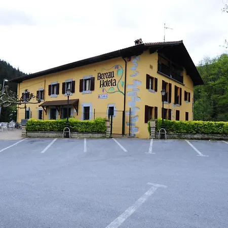 Hotel Rural Bereau-2
