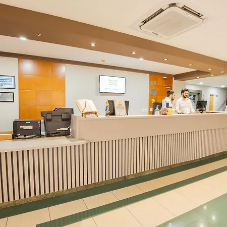 Hotel Golden Park Uberlandia By Nacional Inn-3