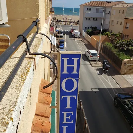Hotel De La Plage-3