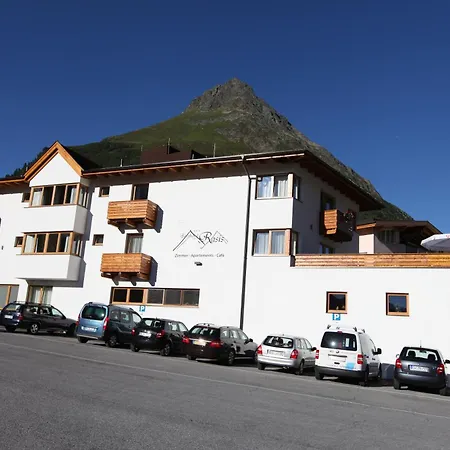 Berghotel Rasis-2