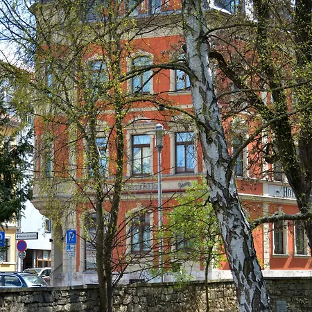 Hotel&Apartments Fürstenhof am Bauhaus-2