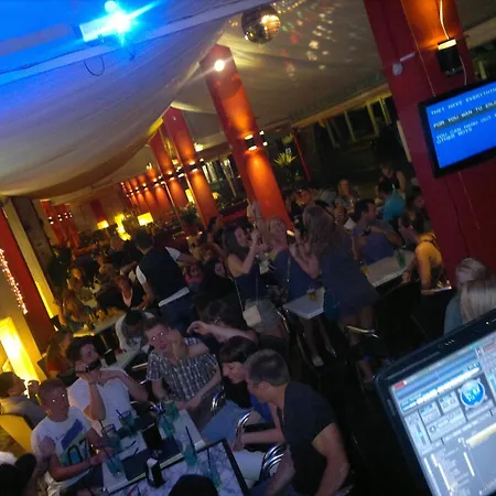 Hotel Amalfi & Restaurant Karaoke Bar-2